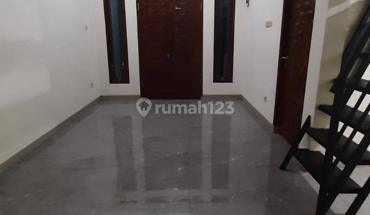 Rumah 3lantai Rapih Siap Huni di Perumahan Pamulang 1