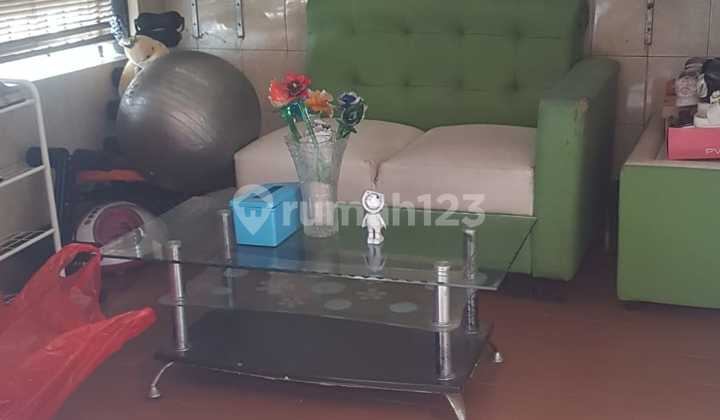 Quick Sale: Good, Spacious Semi-Furnished House with SHM in Ciater. 2