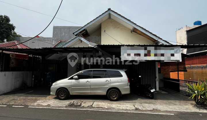 Dijual Rumah Bagus Luas SHM Strategis di Jatiwaringin 1
