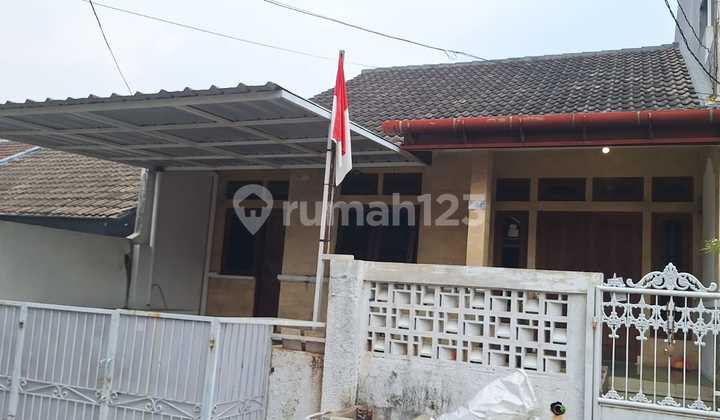 For Rent Fast Nice Big House with Certificate in Pamulang For Rent Fast Nice Big House with Certificate in Pamulang