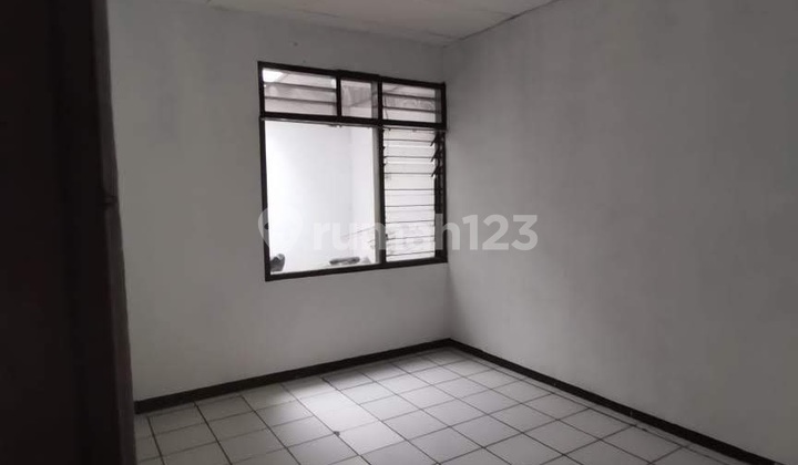 Cheap, Nice, Spacious House for Rent in Pamulang Cheap, Nice, Spacious House for Rent in Pamulang