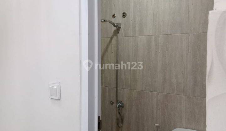 Disewakan Rumah Bagus Luas 2 Lantai SHM di Pamulang