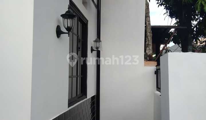 Disewakan Rumah Siap Huni Terenovasi SHM di Vila Dago Pamulang
