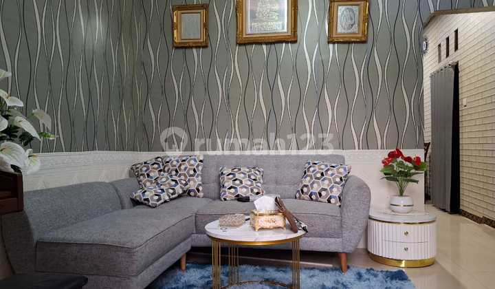 Dijual Rumah 2 Lantai Siap Huni Bebas Banjir SHM di Bintaro