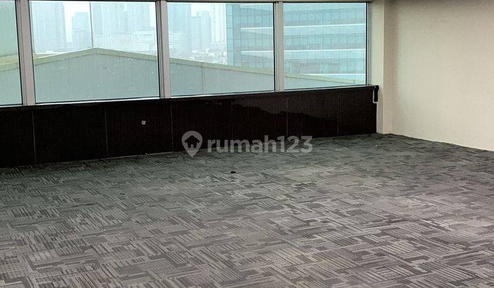 Ruang Kantor Semi Furnished Siap Pakai Bebas Ganjil Genap. Fasilitas gedung lengkap ada Bank, Starbucks, Resto, Bakery. Dilalui Transjakarta dan MRT. 2