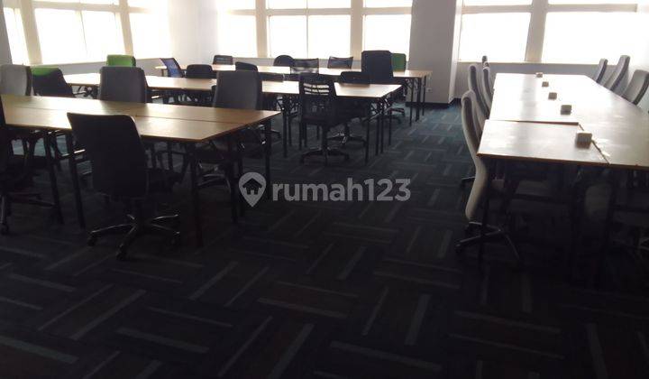 Ruang Kantor Full Furnished Siap Pakai Bebas Ganjil Genap. Dekat kedutaan China, Mall, Hotel. 2