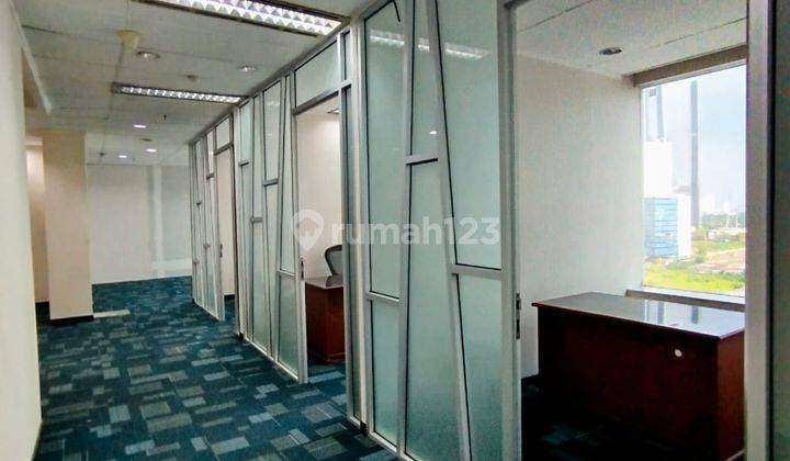 Office Furnished, Posisi Lift Exposure. Ex Lawfirm.Gedung Bebas Ganjil Genap.  1