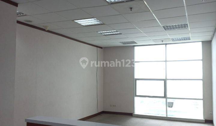 Ruang Kantor Private Kapasitas 5 Pax. Bebas Ganjil Genap. Dekat Kedutaan China