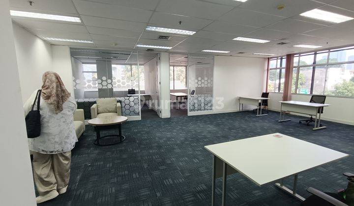 Ruang Kantor Furnished. Depan Sta Lrt. Bebas Ganjil Genap. Harga Terjangkau