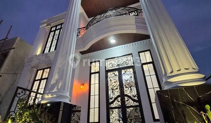 Modern Luxury 3-Storey American Classic House, Jl Kumala, Makassar City, Free Furniture, Free Notary Fees