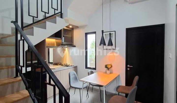Rumah Cantik 2 Lantai Dengan Konsep Modern,bebas Banjir Dan Lokasi Sangat Strategis 2
