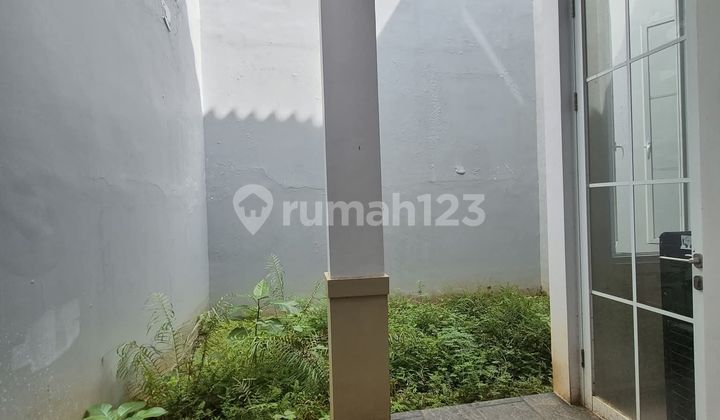 Modern Citraland Celebes House Free Canopy 2