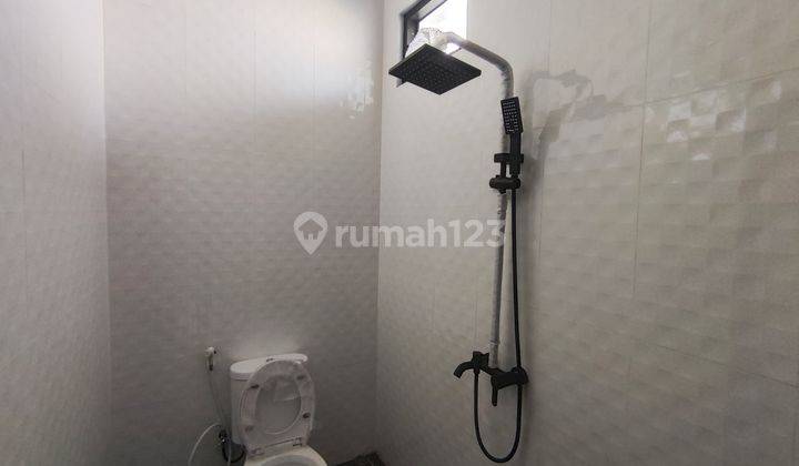 Rumah 2 lantai solo gentan dekat luwes purbayan pajang Rumah 5