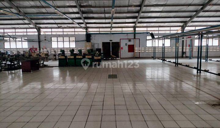 Bangunan Pabrik Dan Tanah 39.115m² di Karawachi 2