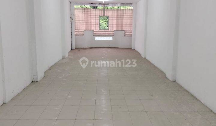 Rumah di Jl. Pengukiran, Tambora, Jakarta Barat 2