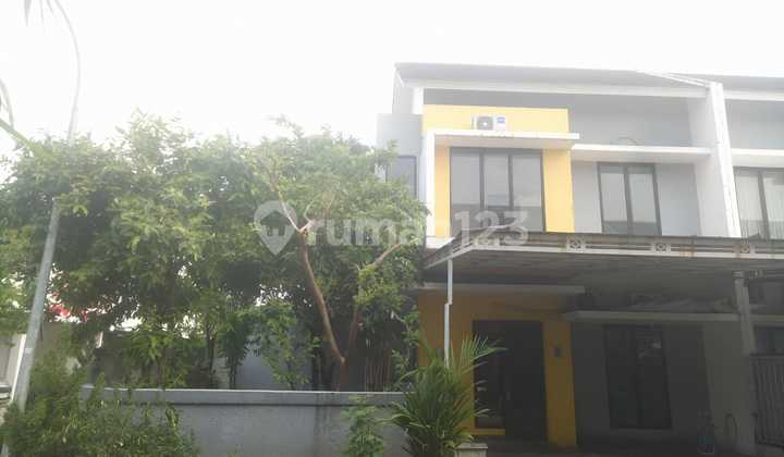 Rumah Hook 2 Lantai Custer Imperial Terrace Di Perumahan  Jaya Imperial Park Tangerang