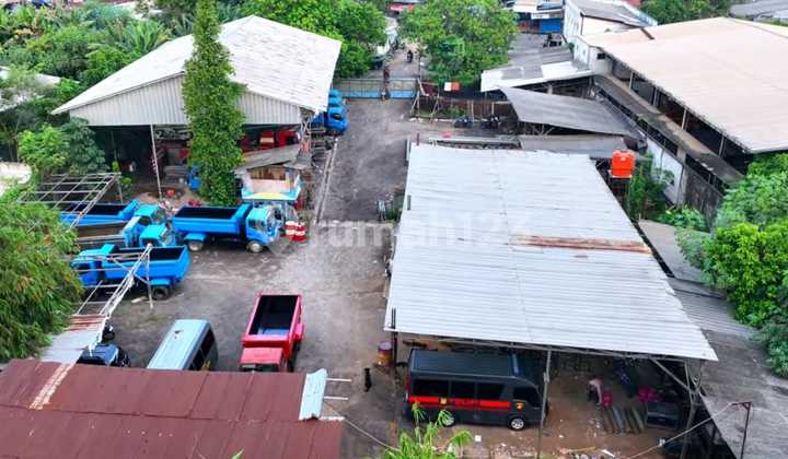 Land Beside the Bekasi Toll Gate
