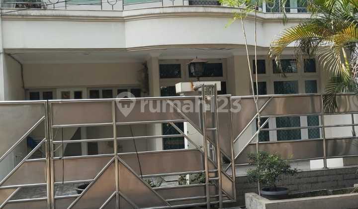 Rumah 2 Lantai Di Green Ville Jakarta Barat