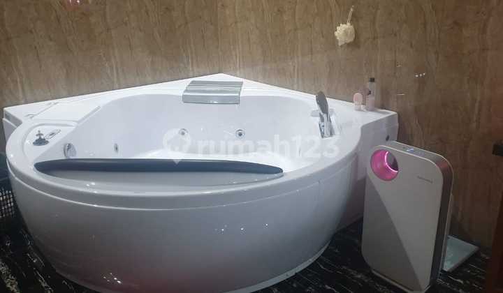 Ready-to-Occupy House in Taman Royal Tangerang 2