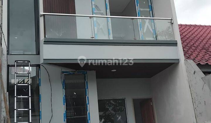 Rumah Dengan Bagunan Baru di Villa Melai Mas Tangerang Selatan 1