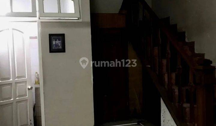 Rumah lama di Billy moon pondok kelapa 2