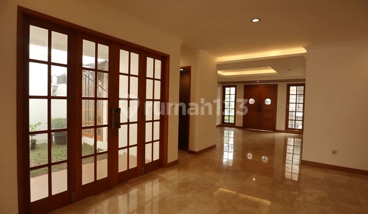 Rumah SHM Pondok Indah Jakarta Selatan Rumah SHM Pondok Indah Jakarta Selatan