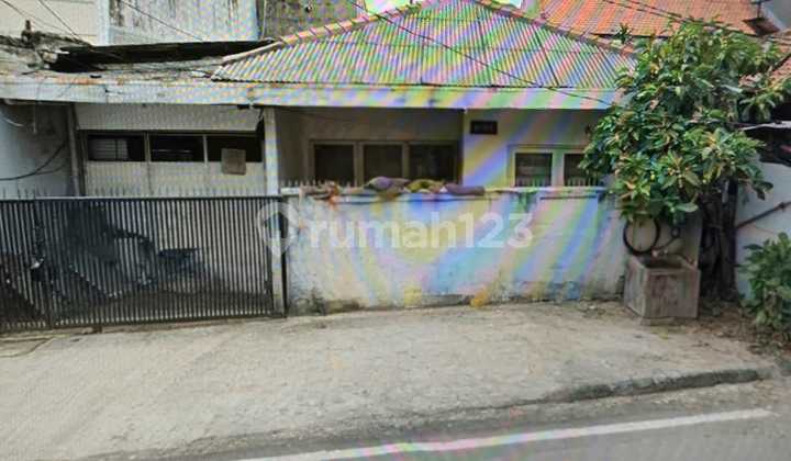 Rumah Hitung Tanah di Kemanggisan Cocok U/ Kost, Usaha, Akses Tol