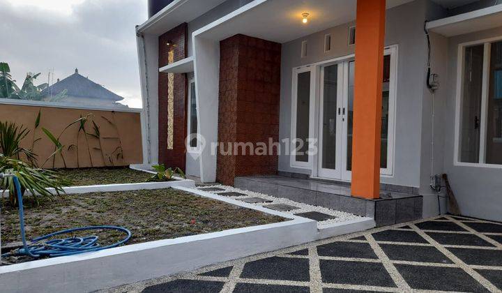 New Modern Minimalist House Ready to Live in in the Middle of Tabanan City 1