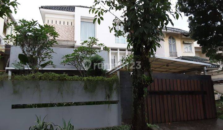 Disewakan rumah dengan pool dicluster Prestigous Sentul City 1