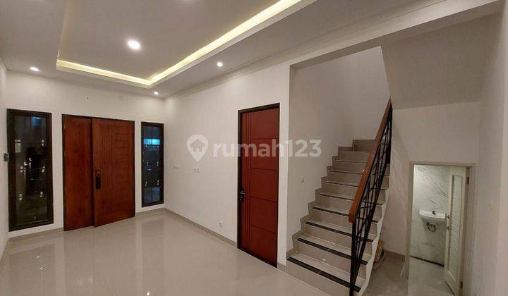 Dijual Rumah Scandinavian 2 Lantai Siap Huni 2