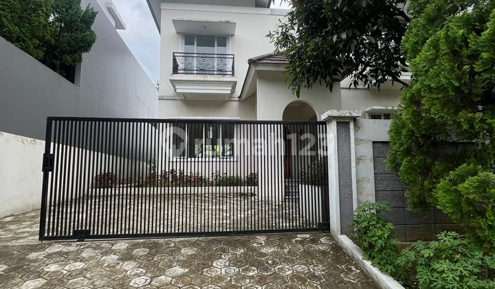 For Rent 2-story house near Sampoerna Academy Sentul