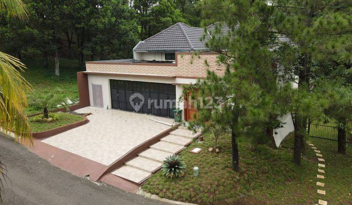 Dijual Rumah Siap Huni Dengan Backyard Yg Luas Sentul Bogor 1