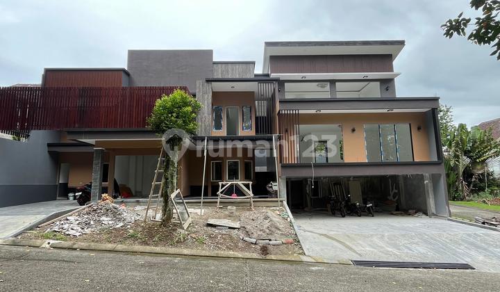Dijual Rumah Minimalis Modern Posisi Hook Depan Green Area Sentul City