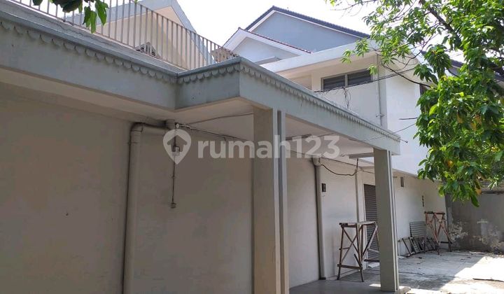 Rumah di Menteng Jakarta Pusat 1