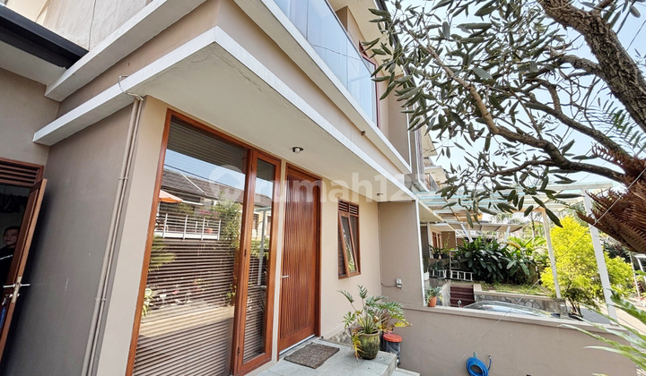 Murah Rumah Baru Renov 2 Lantai di Pesona Bali, Kabupaten Bandung 2