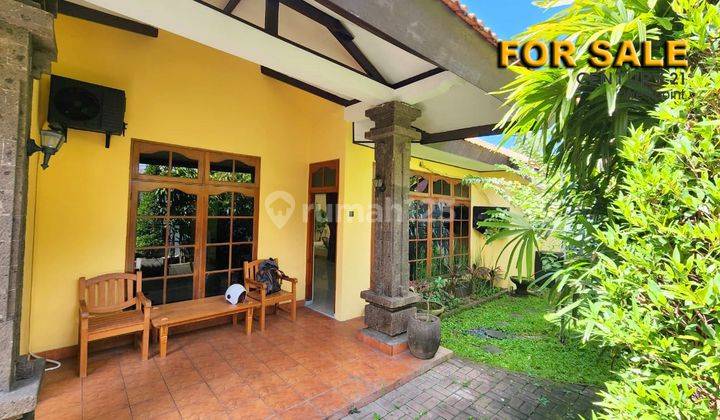 Murah Villa Leasehold 10 Tahun Furnished di Jl. Kerobokan, Bali 1