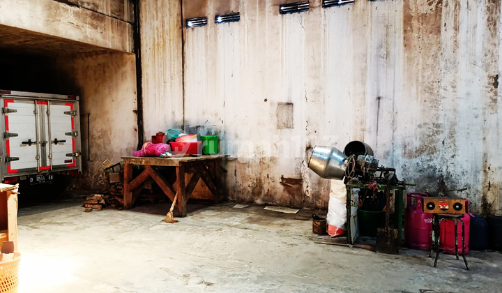 Murah Rumah Cocok Untuk Usaha di Jl. Kiaracondong, Bandung 2