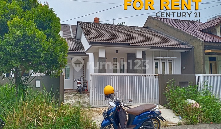 Murah Rumah Siap Huni Hoek di Taman Holis Indah, Bandung Murah Rumah Siap Huni Hoek di Taman Holis Indah, Bandung