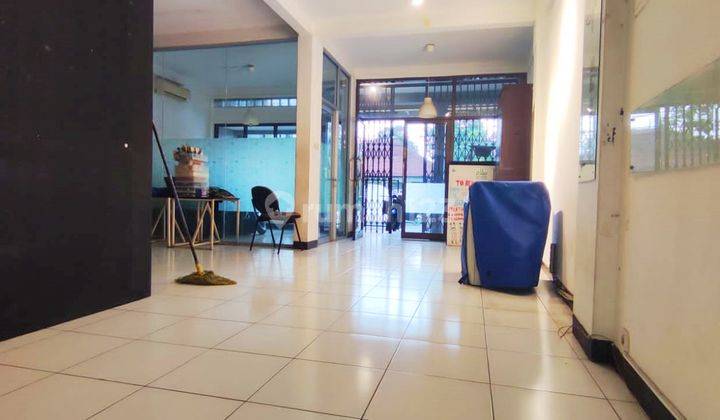 Murah Rumah Cocok Untuk Kantor 3 Lantai di Jl. Cijagra, Bandung 2