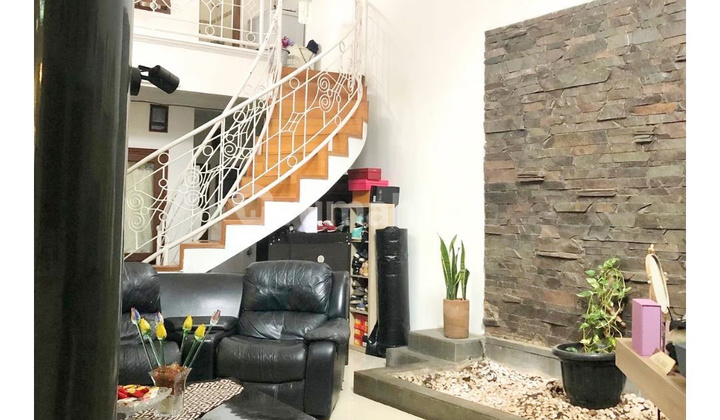 Affordable House in a Cluster with 7 Rooms in Antapani, Bandung 2