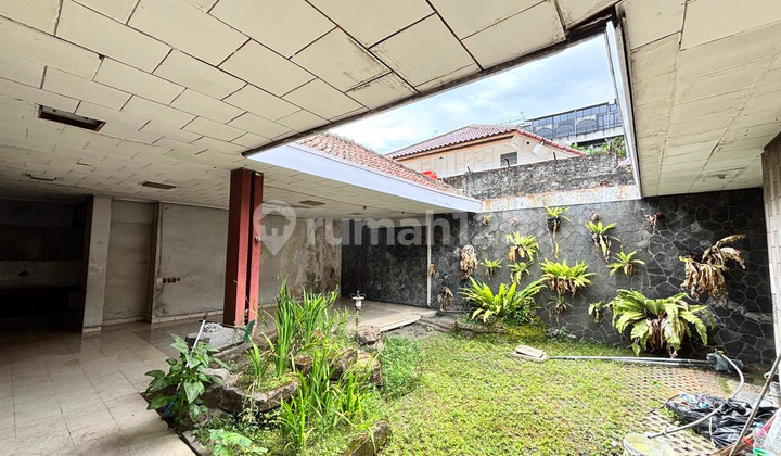 Affordable House Suitable for Business on Mainroad Cicendo, Bandung 2