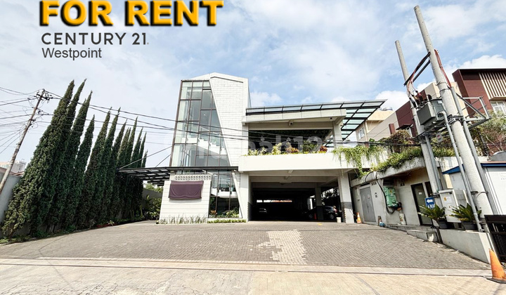 Cheap Office Building 1,027m2 on Jl. Wastukencana, Bandung