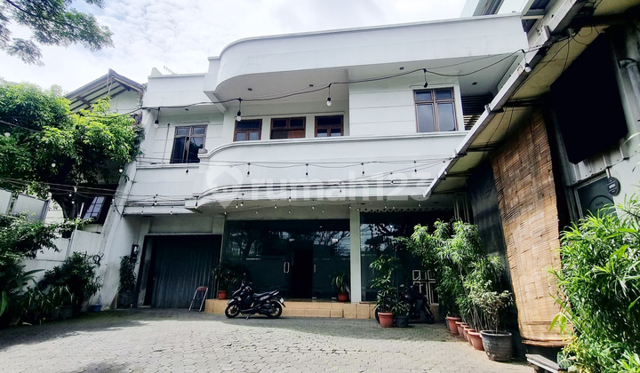 Murah Rumah Bagus Ex Restoran di Pajajaran, Bandung 2