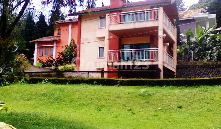 Murah Villa Istana Bunga di Parongpong, Bandung Barat