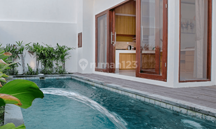 Rumah Elite 2 Lantai One Gate System di Sunset Road Seminyak 1