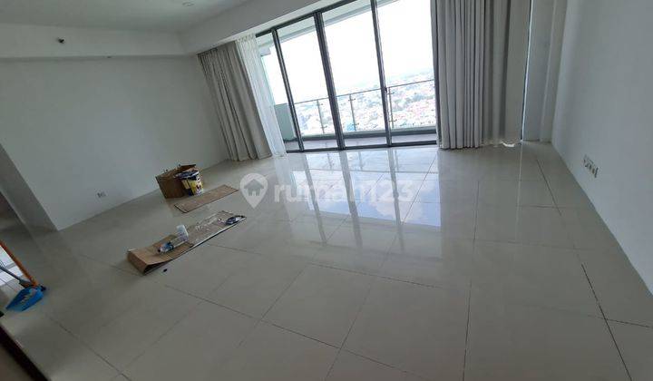 Apartemen St Moritz Ambassador 169m