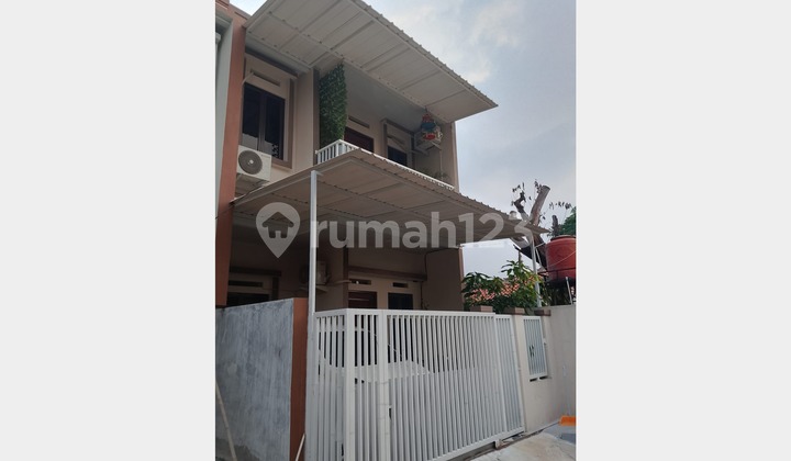 700jutaan, 2 Lantai, di Cibubur Jakarta timur