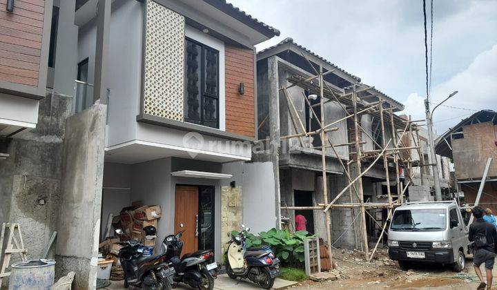 Rumah Tropical Akses 2 Mobil Persis Nempel Jalan Raya 1