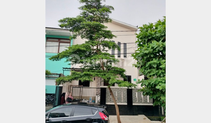 RUMAH LUAS DALAM KOMPLEKS ELIT DI TAPOS, DEPOK RUMAH LUAS DALAM KOMPLEKS ELIT DI TAPOS, DEPOK