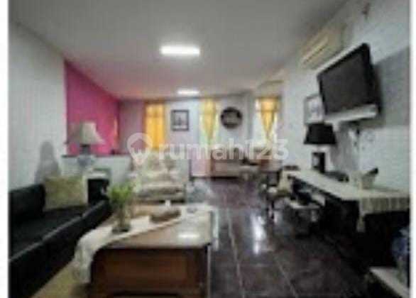 Dijual Ruko Bebas Banjir Berlokasi Strategis di Kebayoran Baru